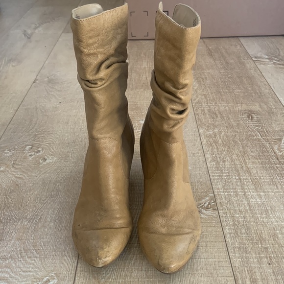 Easy spirit heeled booties - Picture 3 of 4